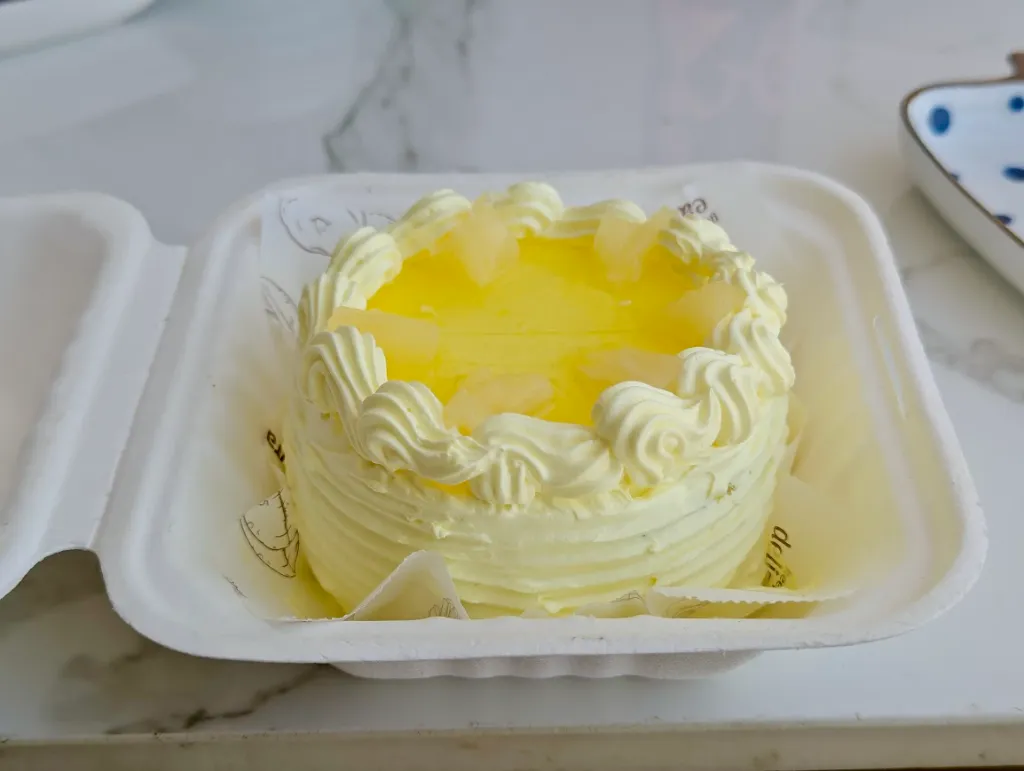 Pineapple Bento Cake -z2.webp