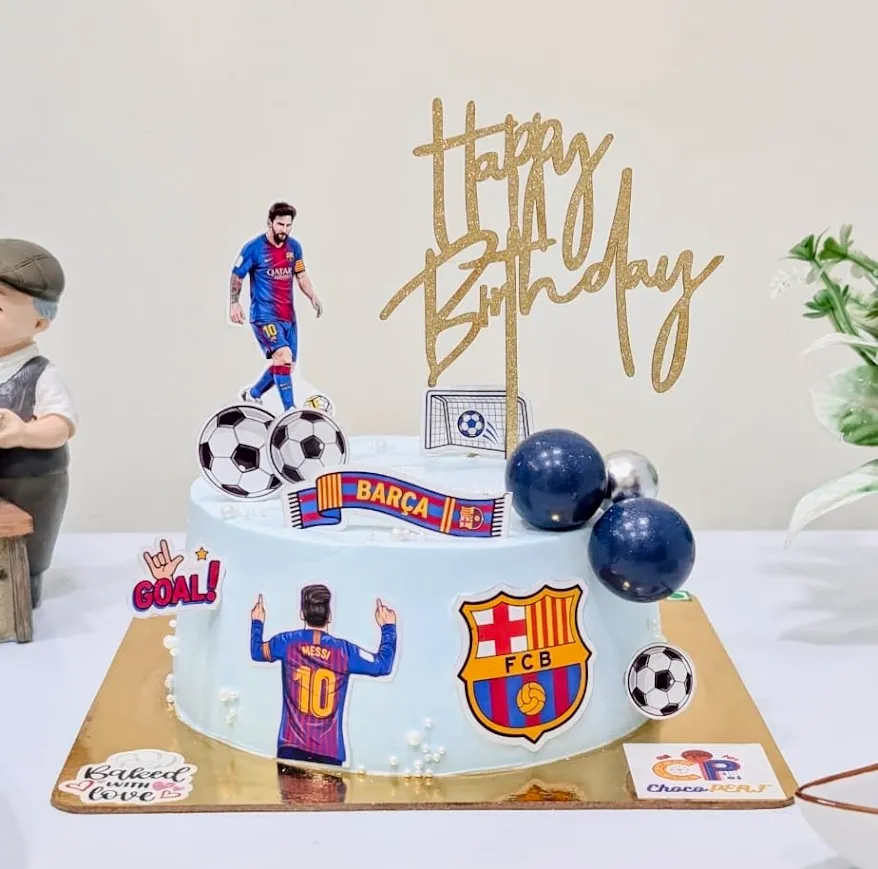 Customized Football Themed Chocolate Mousse Cake [500g]