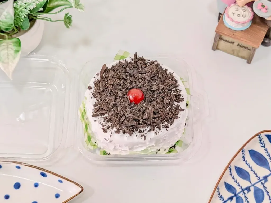 Black Forest Bento Cake