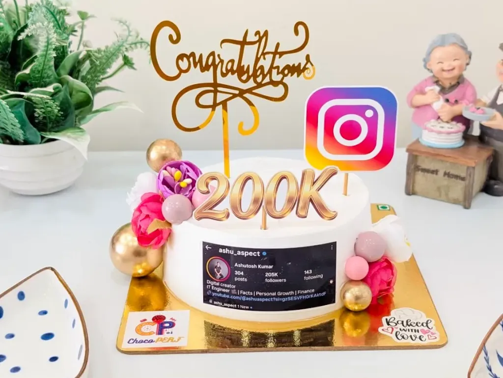 Customized 200k Followers Themed Chocolate Mousse Cake [500g]