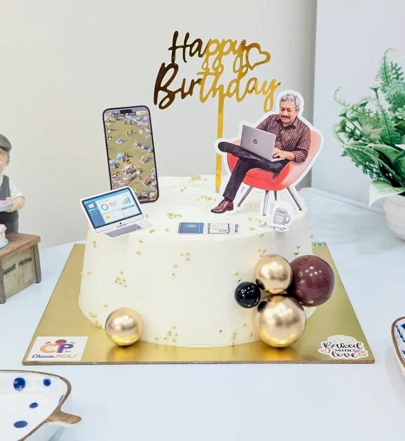 Customized Chocolate Mousse Laptop & Mobile Themed Cake [1kg]