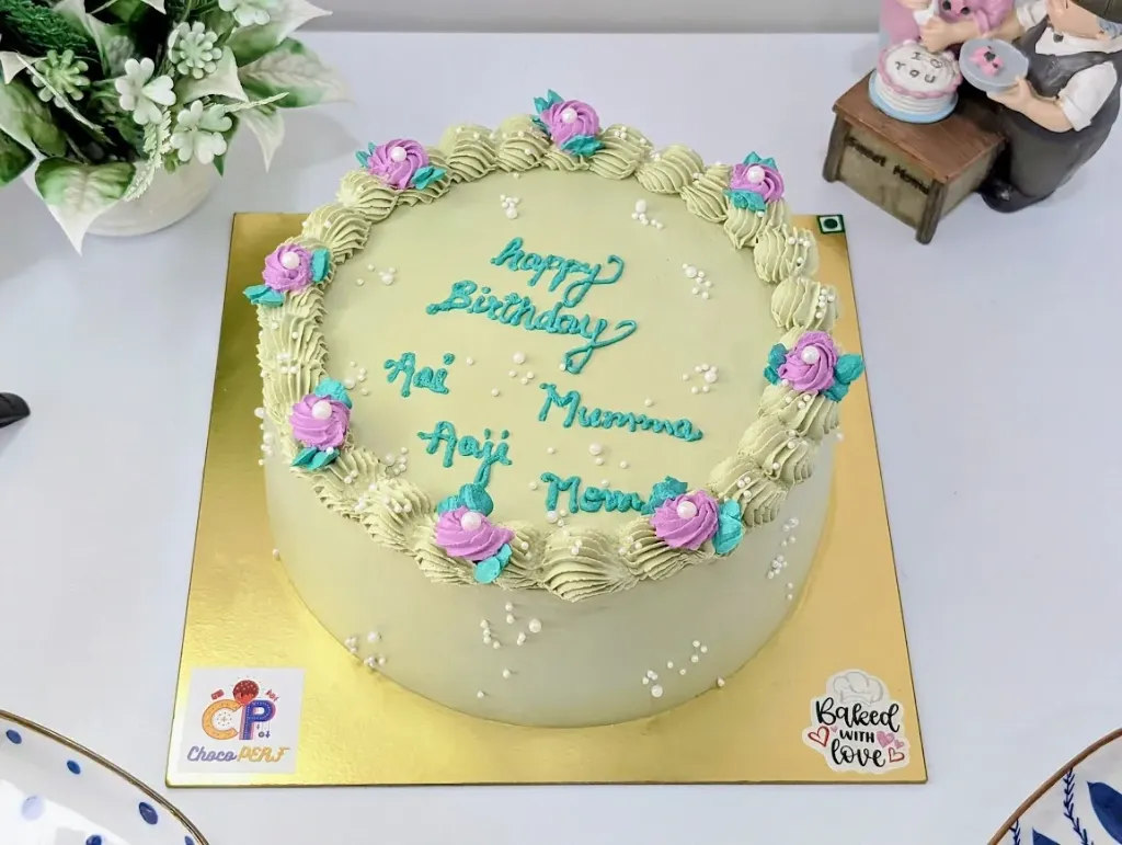 Customized Blueberry Floral Cake [1Kg]