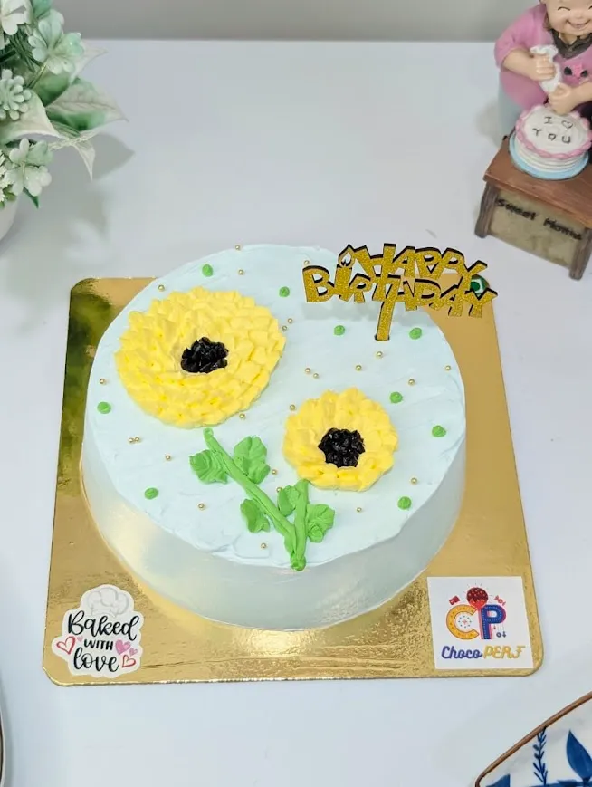 Customized Pineapple Cake - Sunflower Design [500g]