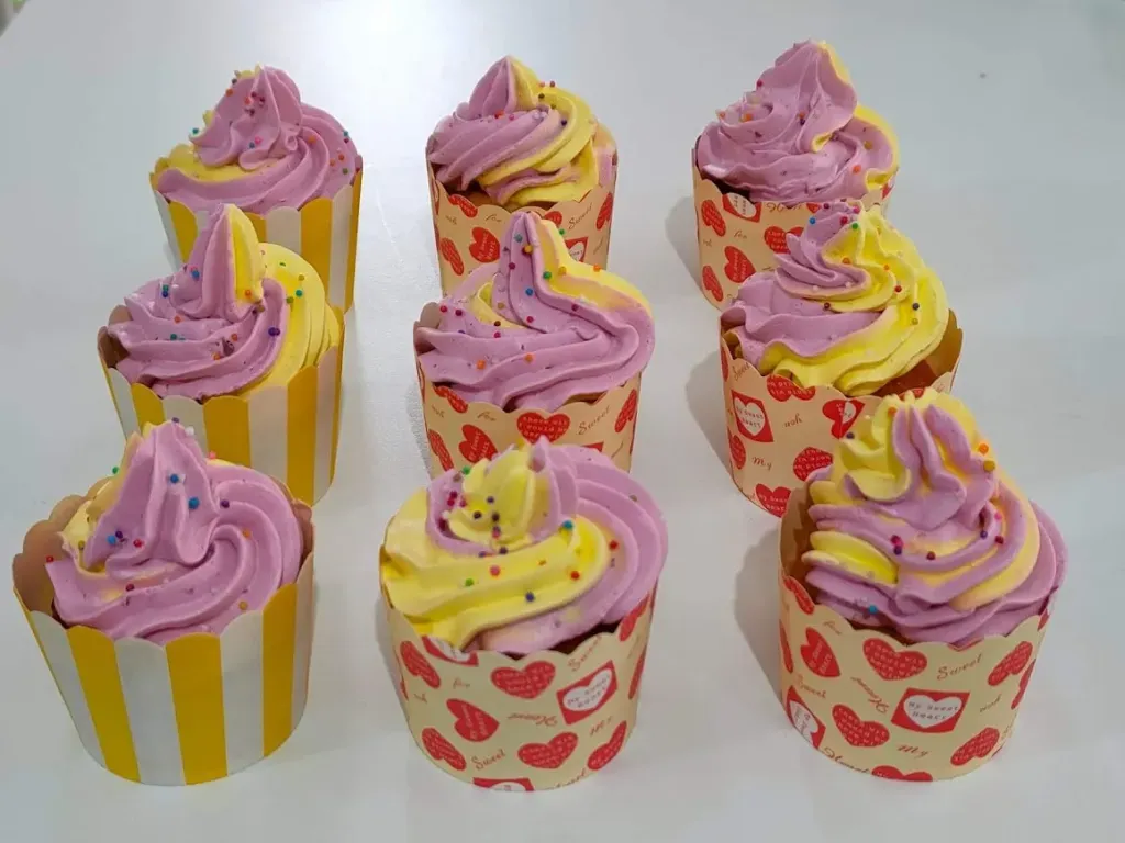 Vanilla Cupcakes D3