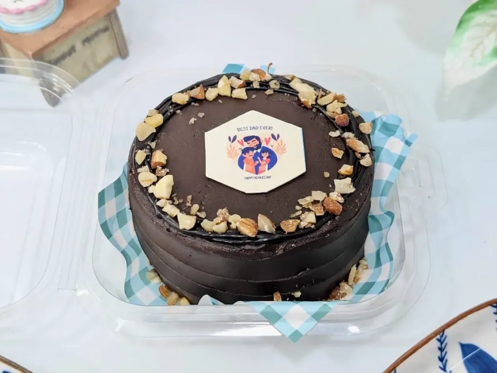Customized Chocolate Almonds Bento Cake - FDS