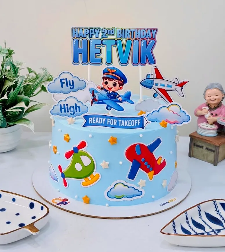 Customized Airplane Themed Pineapple Cake [1.5Kg]