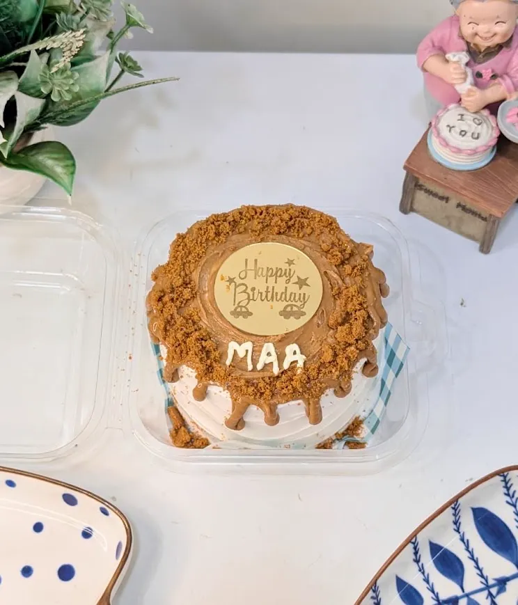 Customized Lotus Biscoff Bento Cake - MAA