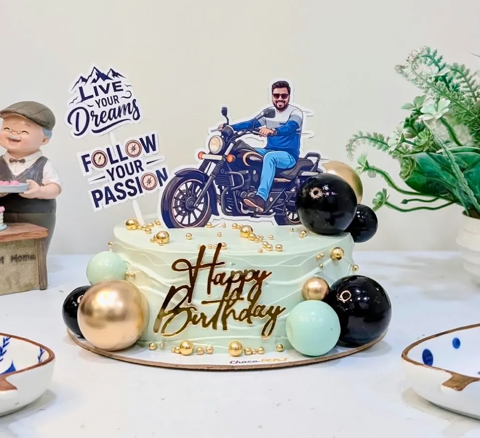 Customized Bike Lover Themed Rasmalai Cake [500g]