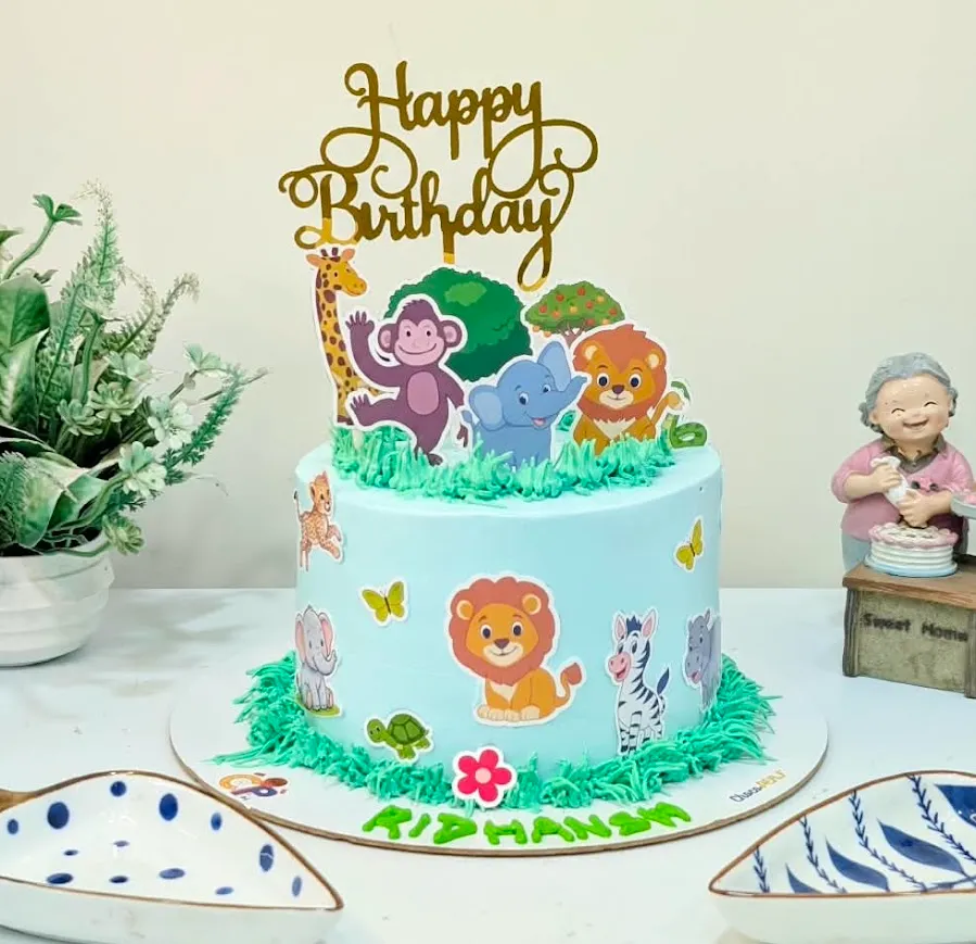 Customized Jungle Themed Black Forest Cake [1Kg]