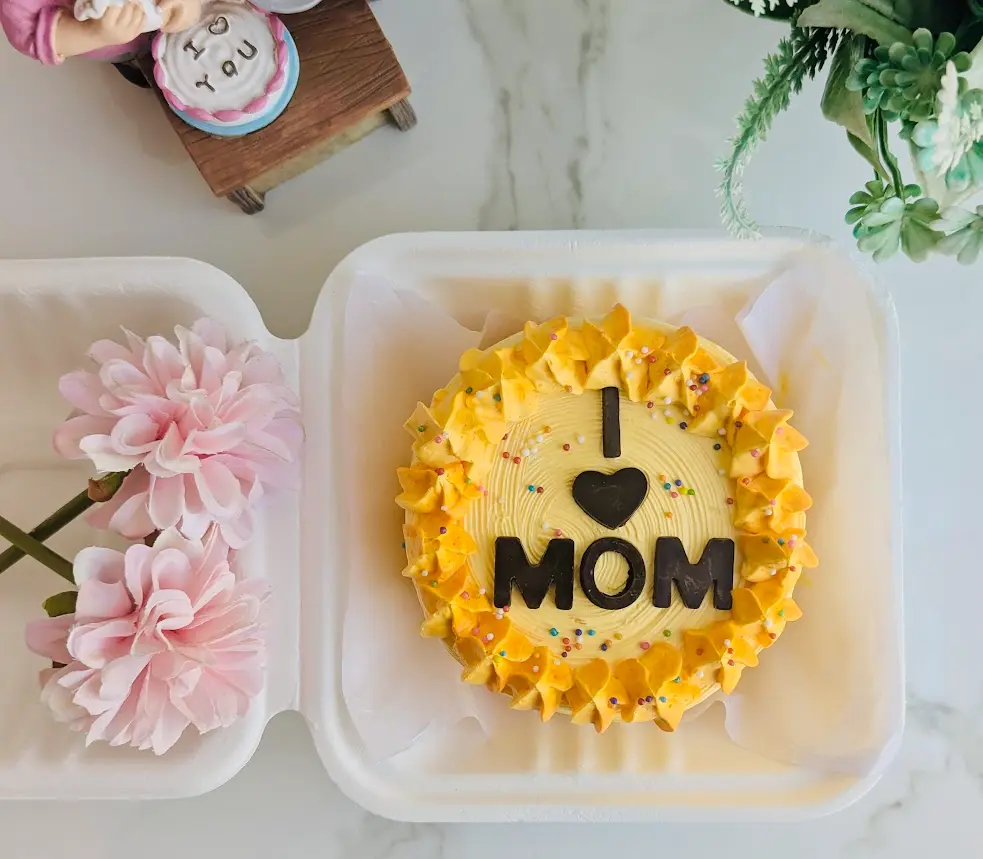 Customized Mango Bento Cake