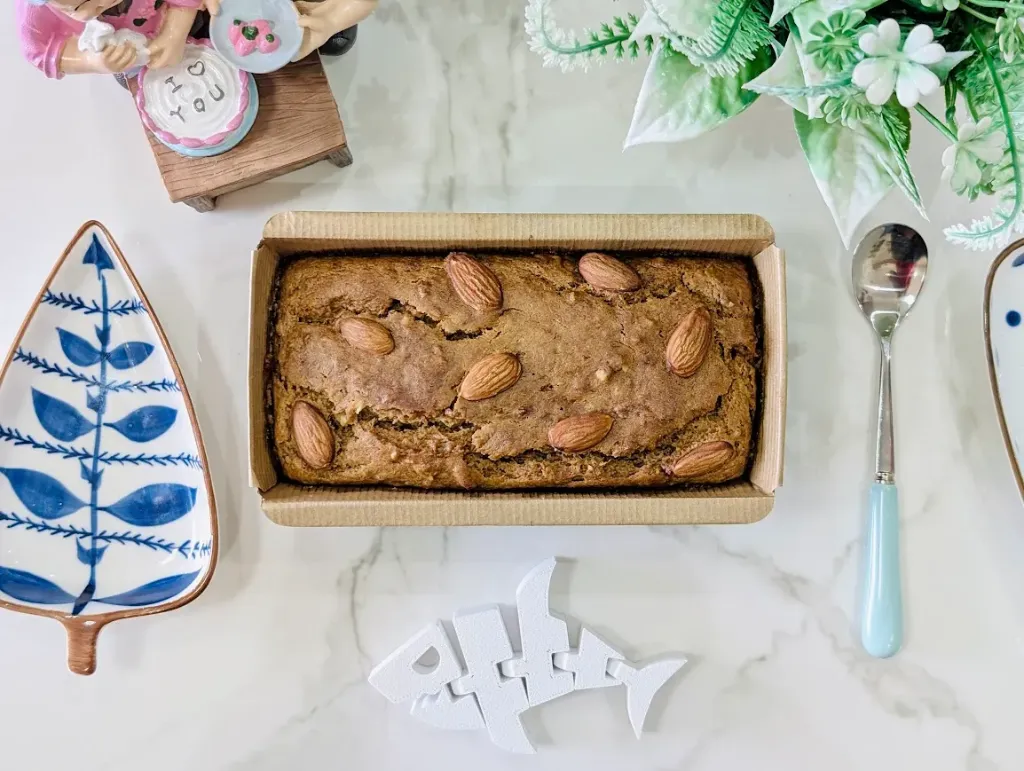 Banana Almonds Tea Cake