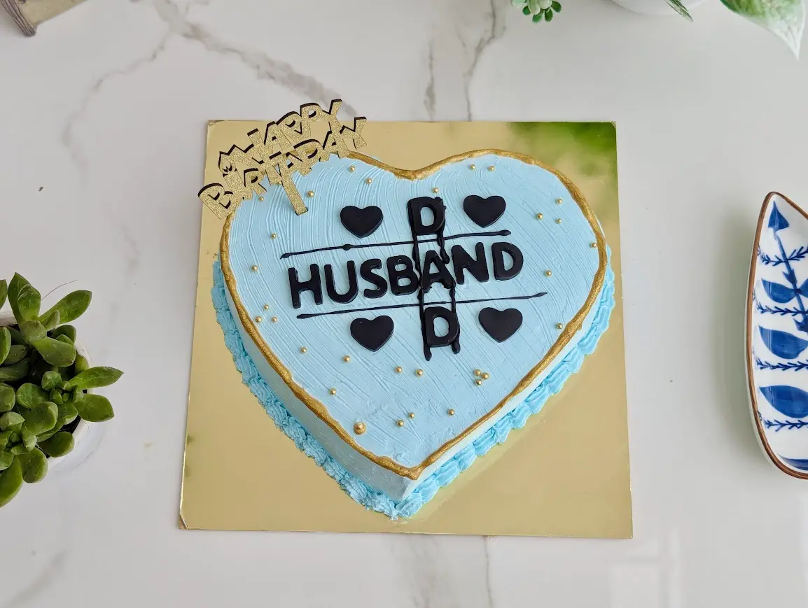 Heart Shaped Pineapple Cake [500g]