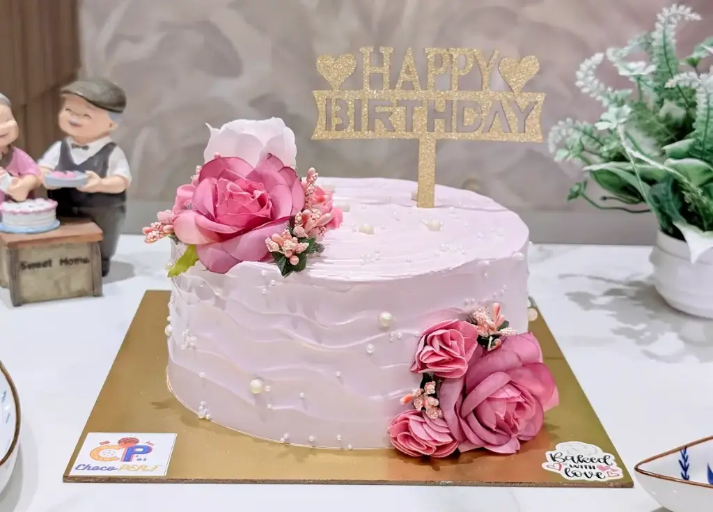 Kesar Pista Floral Pink Cake [1.5Kg]