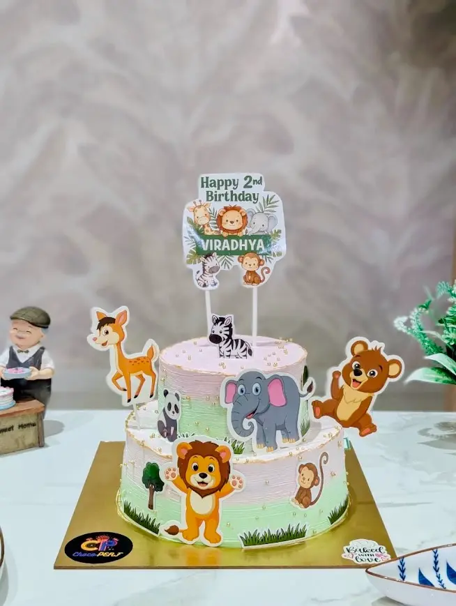 Jungle Themed Chocolate Mousse 2-Tier Cake [1.5Kg]