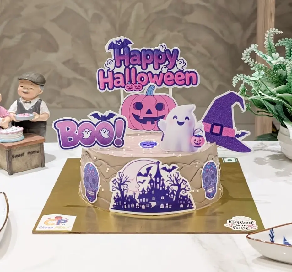 Customized Halloween Themed Chocolate Mousse Cake [1Kg]