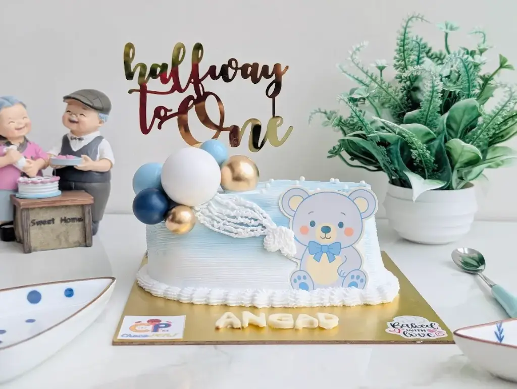 Half Way To One Mango Cake [500g]