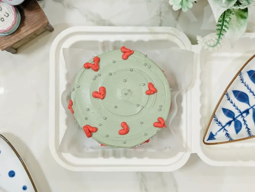 Customized Chocolate Mousse Bento Cake with hearts
