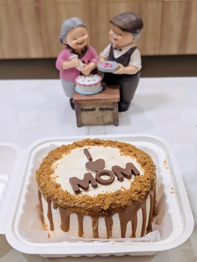 Customized Lotus Biscoff Bento Cake D1 - MDS1