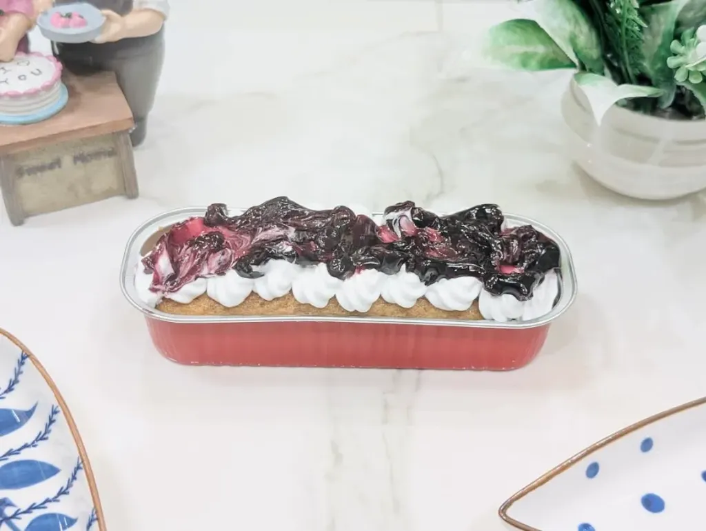 Blueberry Mini Cream Cake