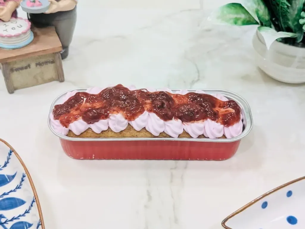 Strawberry Mini Cream Cake