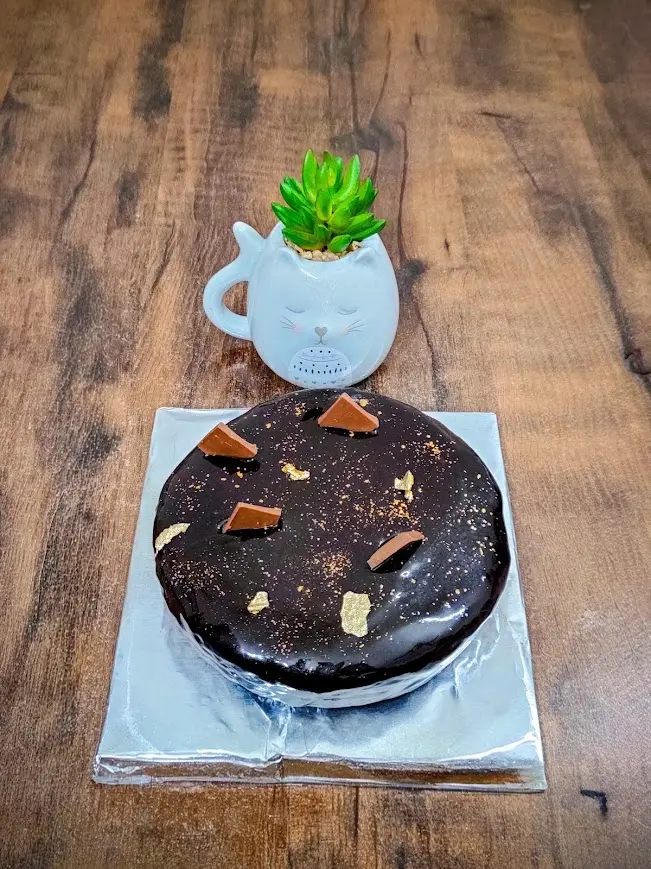 Customized Chocolate Strawberry Glaze Cake [500g]