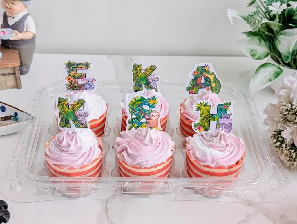 Customized Strawberry Cupcakes