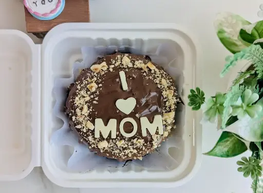 Hazelnut Bento Cake